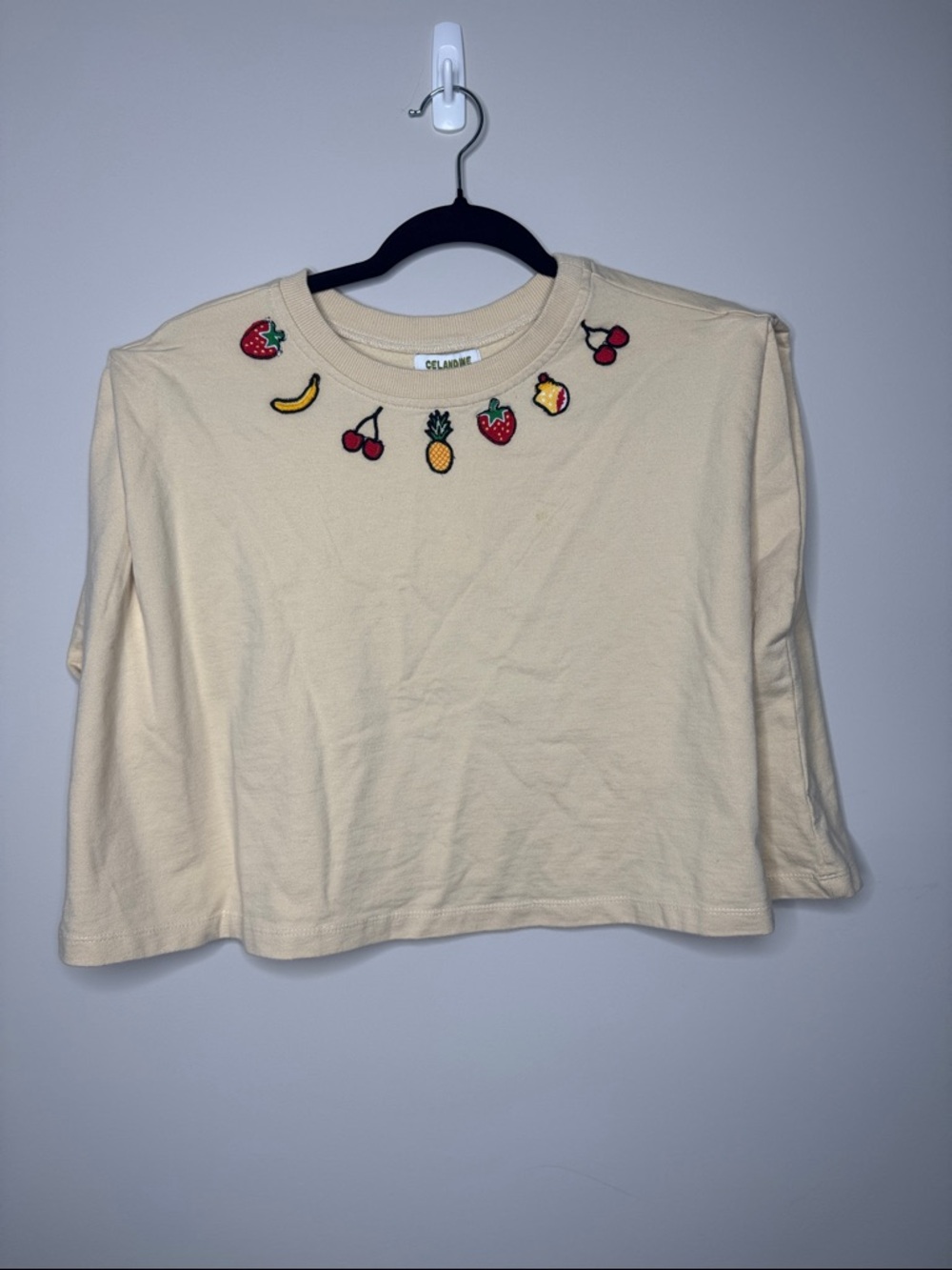 Celandine Coney Icon Embroidered Muscle Tee Sweatshirt Crop Size Medium